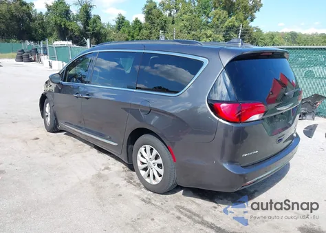 2017 Chrysler Pacifica Touring-L from USA, damaged, VIN 2C4RC1BG6HR540713